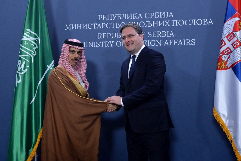 Побољшати билатералне односе и сарадњу са Саудијском Арабијом